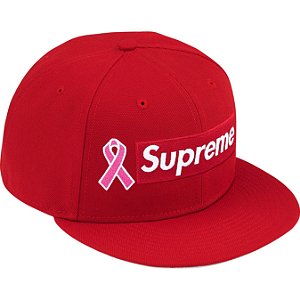 SUPREME x NEW ERA - Boné Breast Cancer Awareness Boxo Logo Fitted "Vermelho" -NOVO-