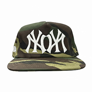 OMA DESIGN STUDIOS - Boné NY NY "Camo/Branco" -NOVO-