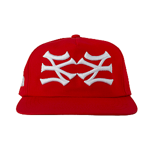 OMA DESIGN STUDIOS - Boné NY NY Side "Vermelho/Branco" -NOVO-