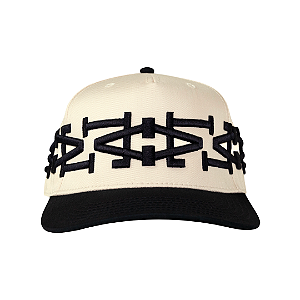 OMA DESIGN STUDIOS - Boné LA LA Crown Curved Brim "Creme/Preto -NOVO-
