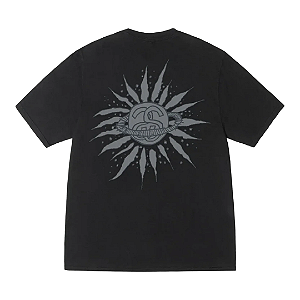STUSSY - Camiseta Look Beyond Pigment Dyed "Preto" -NOVO-