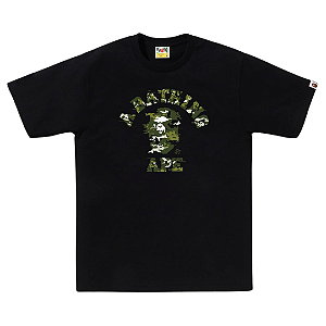 BAPE - Camiseta Multi Pixel Camo College "Preto/Verde" -NOVO-