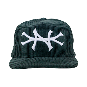 OMA DESIGN STUDIOS - Boné NY Corduroy "Verde Escuro" -NOVO-