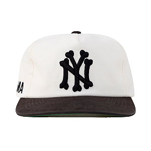 OMA DESIGN STUDIOS - Boné NY Bones "Creme/Marrom" -NOVO-