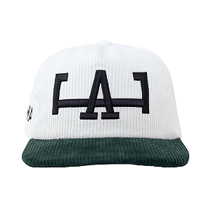 OMA DESIGN STUDIOS - Boné LA Corduroy "Creme/Verde" -NOVO-