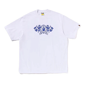 BAPE - Camiseta College Logo Relaxed Fit "Branco" -NOVO-