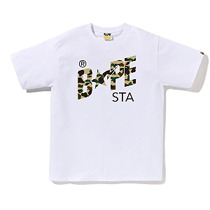 BAPE - Camiseta 1st Camo Bape Sta "Branco" -NOVO-