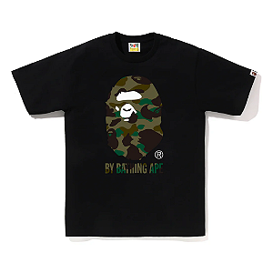 BAPE - Camiseta 1st Camo By Bathing Ape "Preto/Verde" -NOVO-