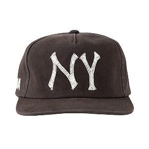 OMA DESING STUDIOS - Boné NY Chain Stitch "Preto Estonado" -NOVO-