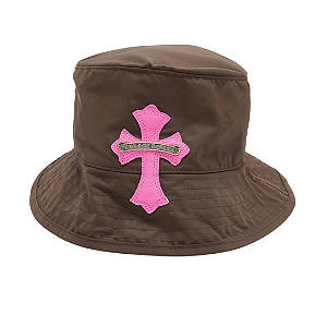 CHROME HEARTS - Chapéu Bucket Chum Cross Patch "Marrom/Rosa" -NOVO-