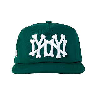 OMA DESIGN STUDIOS - Boné NY NY Bones "Verde Escuro" -NOVO-