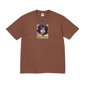 SUPREME - Camiseta Aretha "Marrom" -NOVO-
