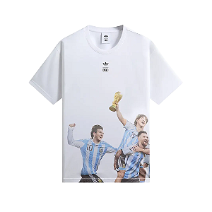 KITH x ADIDAS x MESSI - Camiseta World Cup Graphic "Branco" -NOVO-