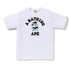 BAPE - Camiseta Multi Camo College "Branco" -NOVO-