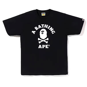BAPE - Camiseta Big Ape Crossbone College "Preto" -NOVO-
