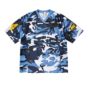 SUPREME x NIKE - Camisa Football Jersey FW26 "Azul Camo" -NOVO-