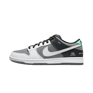NIKE - SB Dunk Low "VX1000" -NOVO-