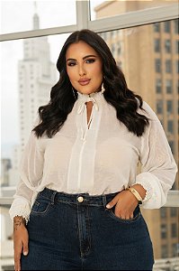 Blusa Manga Longa com Detalhe em Lastex Branca Quality Moda Plus Size dvs Outono Preview town
