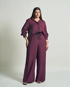 Conjunto Plus Size Camisa Detalhe e Calça Reta Vinho Quality Moda Plus Size Brit Preview qbl