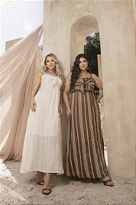 Vestido em Algodão Bordado Quality Moda Plus Size dvs