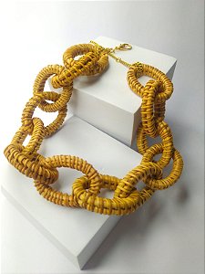 Colar Curto Elos Palha