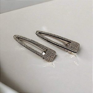 Presilhas com Aplicações de Strass