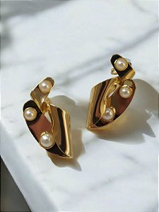 Brinco Metal Com Pérolas