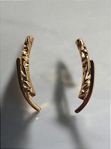 Brinco Dourado Orgânico Texturizado