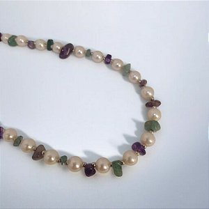 Colar Longo Perola com Pedras Naturais