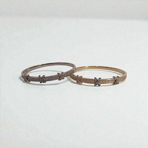 Bracelete Três X Cravejado