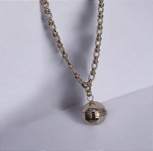 Colar Prata com Pingente de Esfera