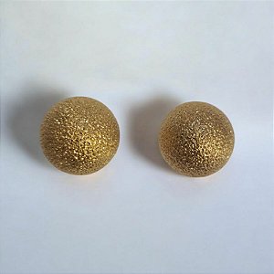 Brinco Esfera Texturizada