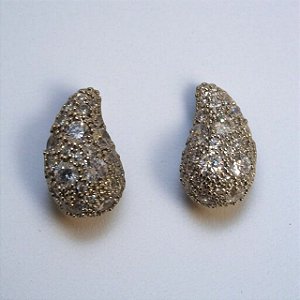 Brinco Gota Cravejada