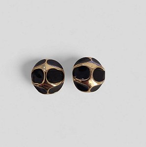 Brinco Dourado com Detalhes Preto