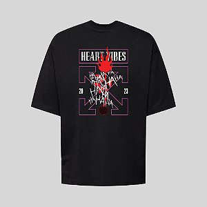 Camiseta Oversized Streetwear Masculina Estampa Costas Heart Vibes