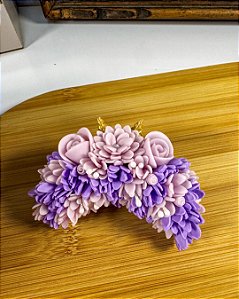 Tapa Erva Biscuit Lilás & Rosa c\ Margaridas Folhas Douradas