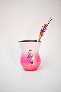 Kit Chimarrão - Cuia de madeira rosa perolada c/ tulipas e bomba de borboleta