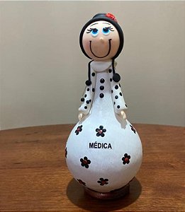 Boneca de cabaca medica