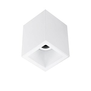 Plafon de sobrepor Square Out recuado quadrado facho direcionável mini dicróica 8x8x10cm alumínio branco.