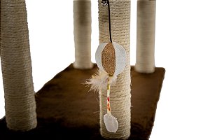 Casinha de Gato com Arranhador Sustentável Luppet Rosa e Marrom