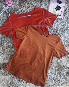 Blusinha suede camamelo (P)
