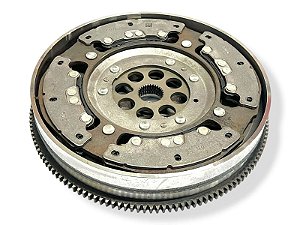Volante Bimassa Motor Bmw X1 U11 20i 2.0