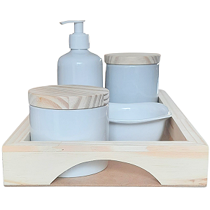 Kit higiene bebê 5 peças - Bandeja, potes, porta álcool e molhadeira - Peças porcelana bandeja e tampas pinus