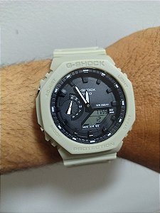 G-Shock GA-2100 Bege 43MM A Prova D'água