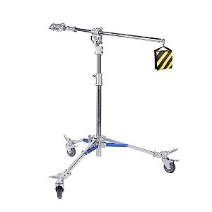 Tripé Profissional Girafa Greika FC-400 com Rodinhas Para Softbox 4M até 15kg