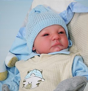 Bebê Reborn levi (sem cabelo ) Realista acordado