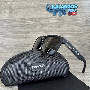 Óculos de sol Daiwa com case e flanela