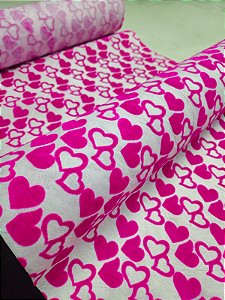 TNT Aveludado Branco - Coração Rosa - 45 cm