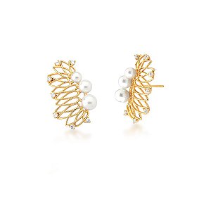 BRINCO EAR CUFF COM TRÊS PÉROLAS SHELL BANHADO A OURO