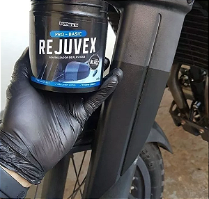 Rejuvex BLACK Revitalizador de Plásticos Vonixx/Vintex (400g)